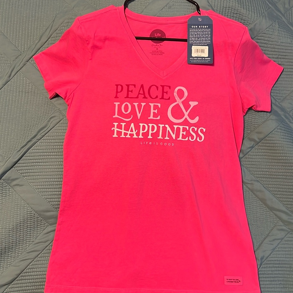 NWT Life is Good, ladies crusher tee, classic fit, v-neck, hot pink, medium